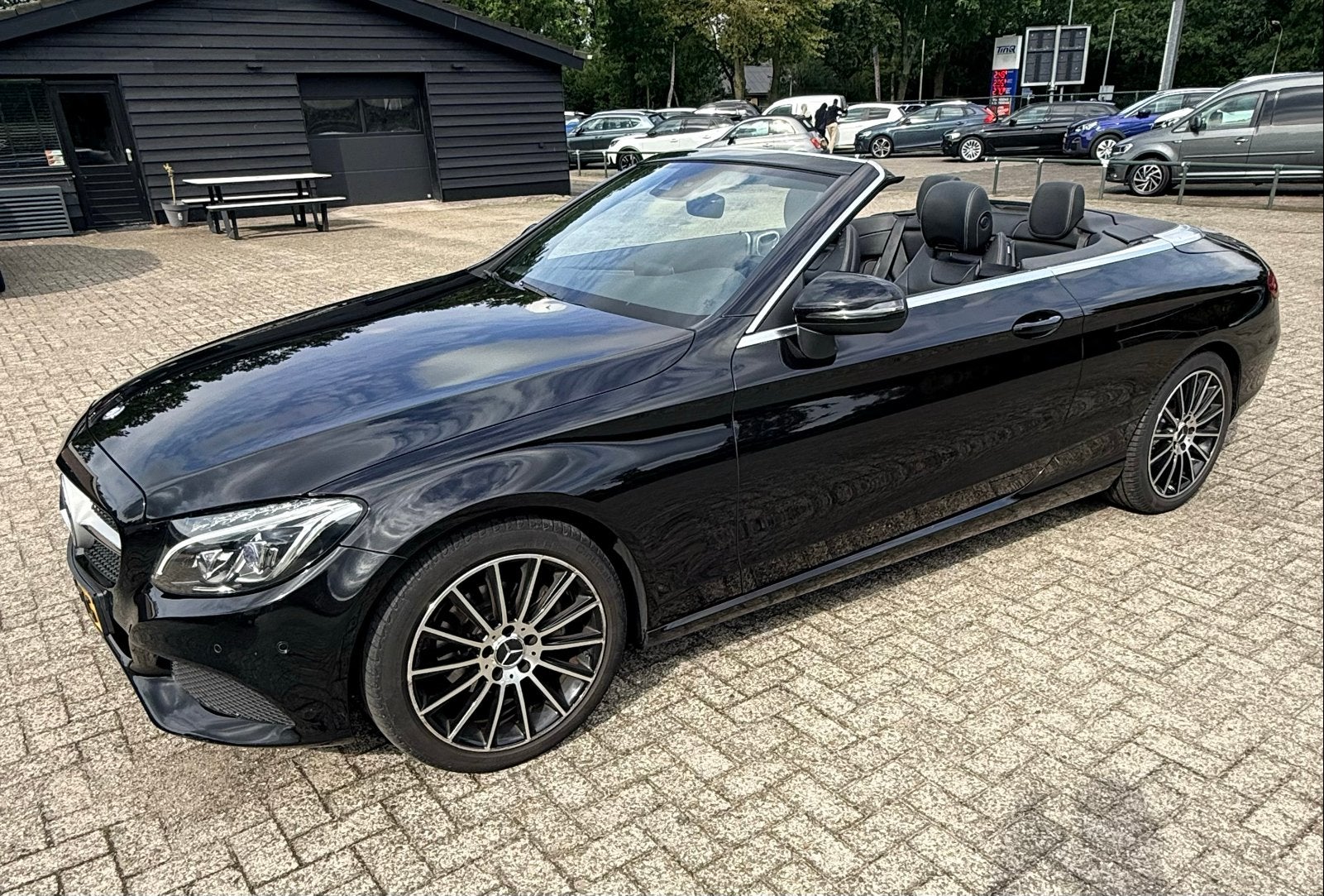 Mercedes-Benz C-Klasse C180 156pk 9G-TRONIC 2017 Zwart, Auto's, Automaat, Zwart, Cabriolet, 4 stoelen