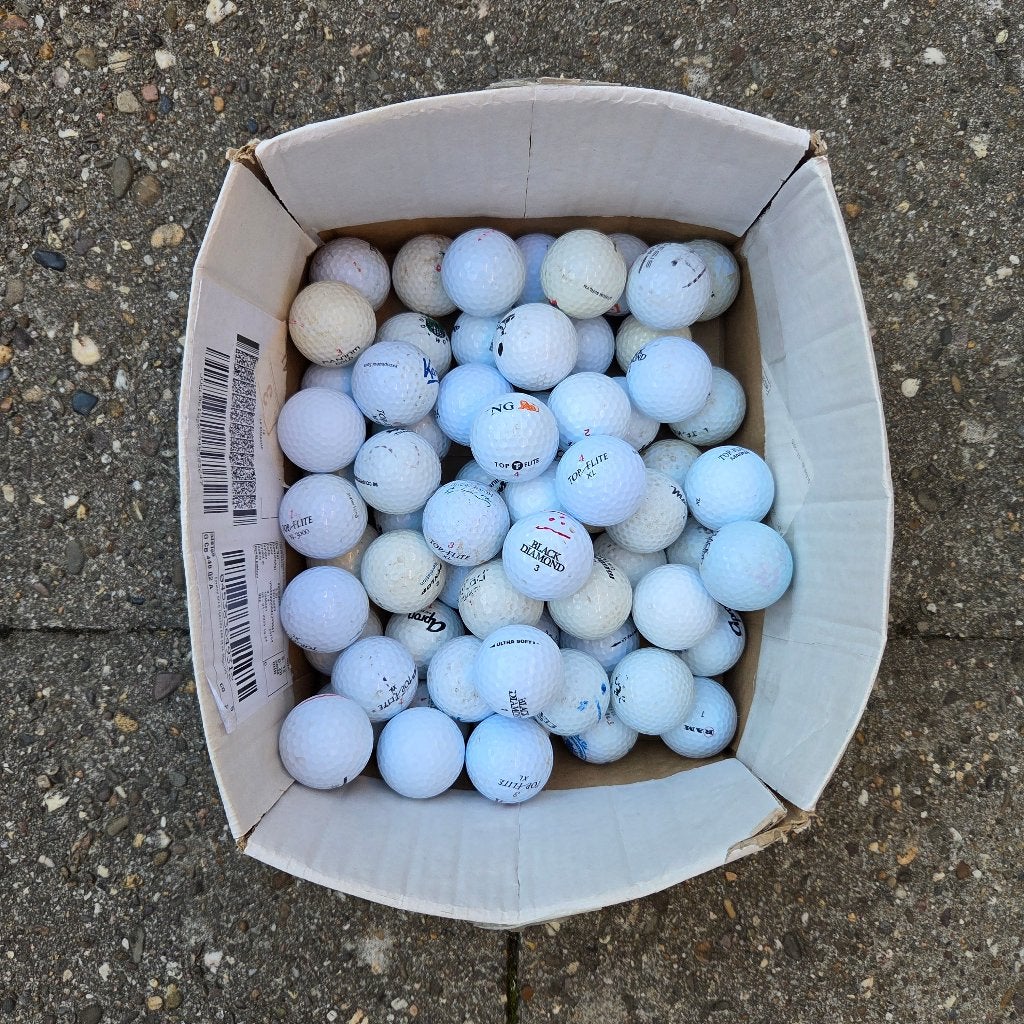 67 golfballen voor een tientje!, Sport en Fitness, Ophalen of Verzenden, Gebruikt, Bal(len)