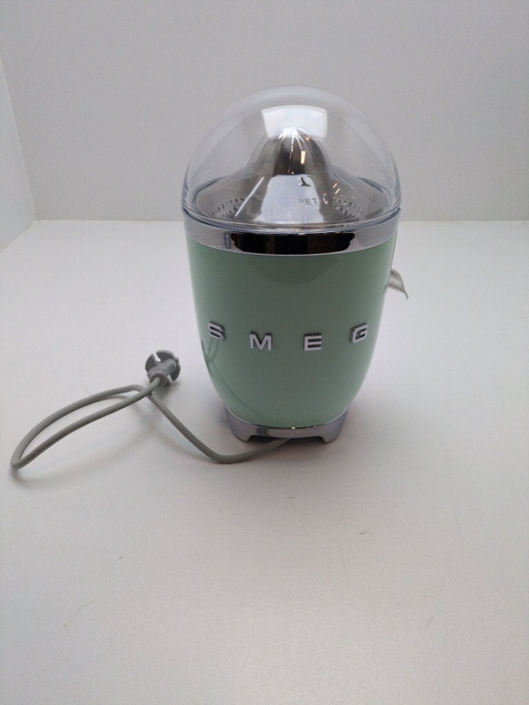 SMEG Citruspers CJF11PGEU watergroen - gebruikt, Witgoed en Apparatuur, Juicers, Citruspers, Nieuw, Bruggestraat 18, Elektrisch