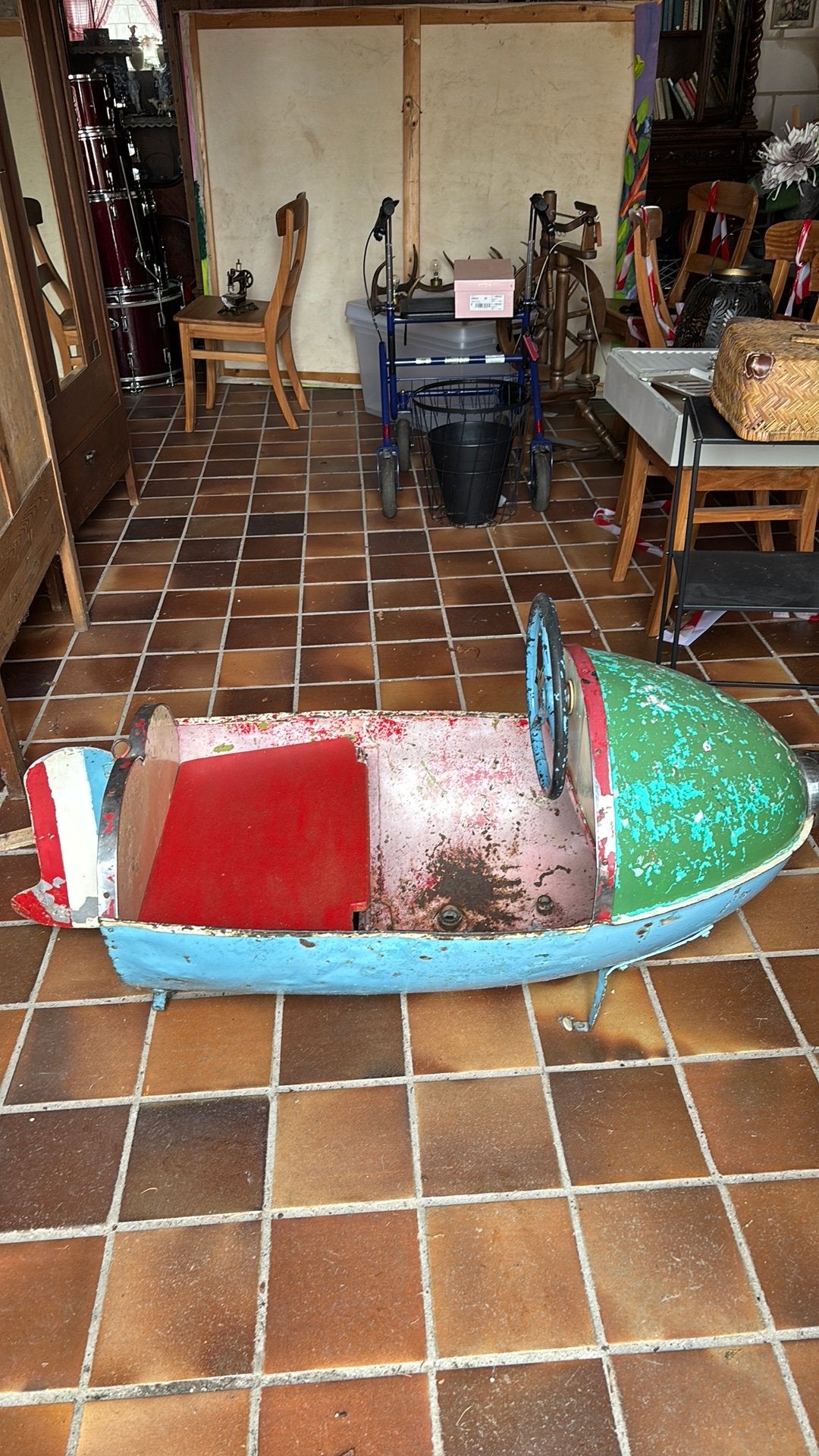 Antieke boot kermis carrosel industrieel, Ophalen