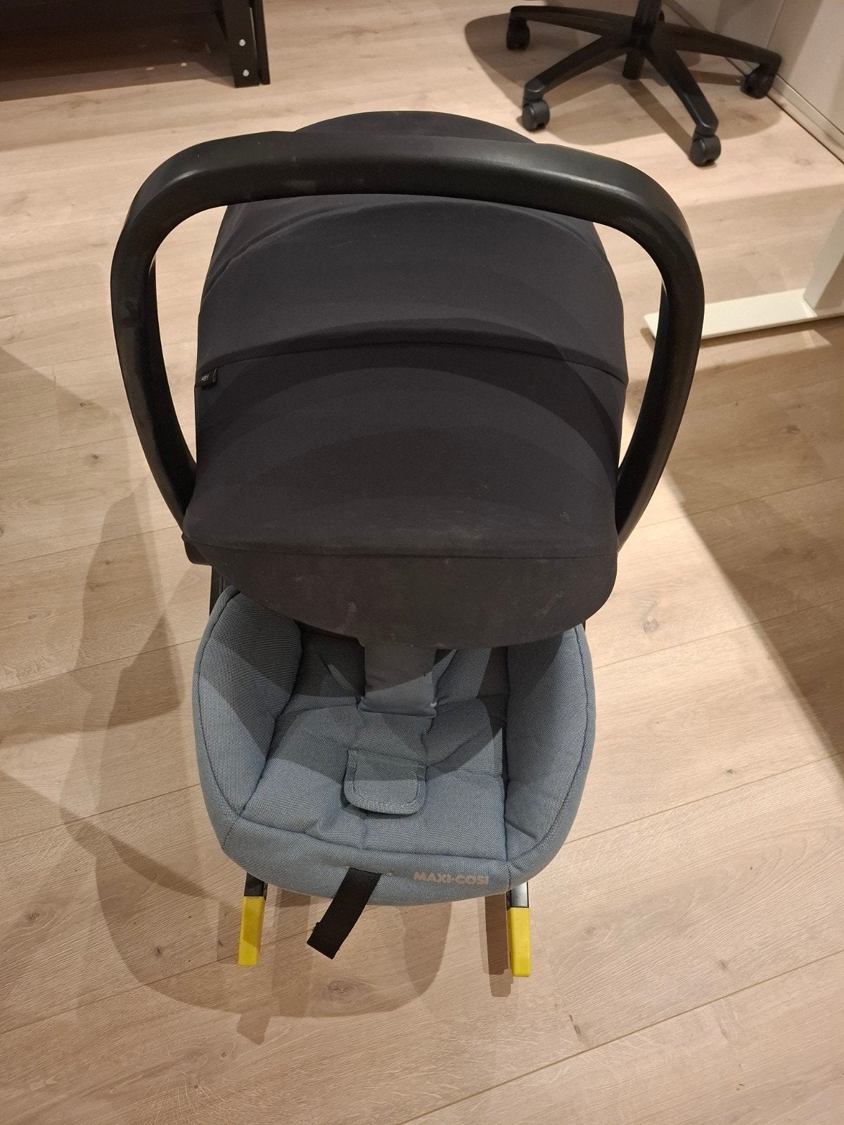 Maxi-Cosi Marble autostoel met ligstand en zonnekap, Ophalen, Slaapstand, Zo goed als nieuw, Isofix