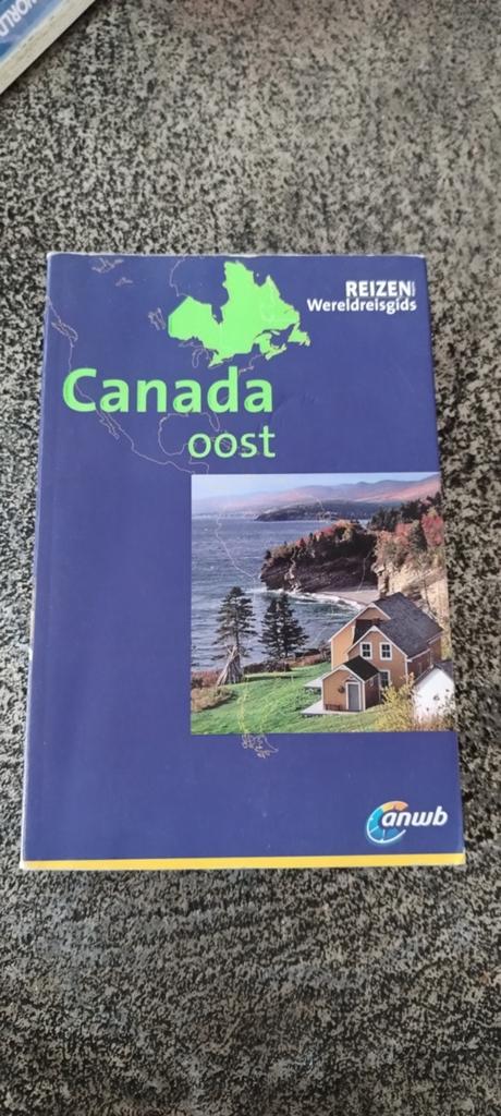 Reisgids Canada Oost, Ophalen of Verzenden, Zo goed als nieuw, Ole Helmhausen; Kurt J. Ohlhoff, Europa