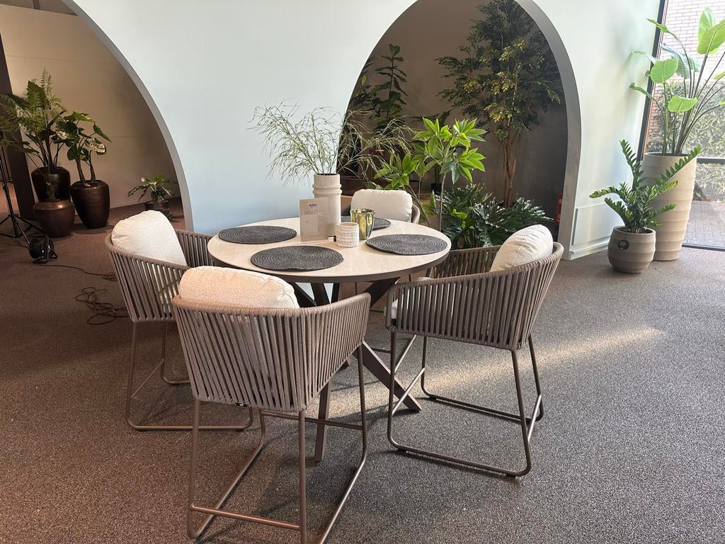 Yoi by Borek Calma high dining set brons 120cm met 4 stoelen, Ophalen, 4 zitplaatsen, Eettafel, Tuinset