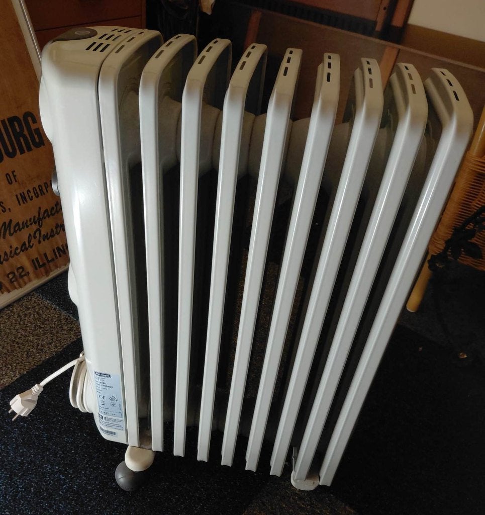 DeLonghi elektrische radiator, vrijstaand met wieltjes ZGAN, Ophalen, 30 tot 80 cm, Radiator, Zo goed als nieuw