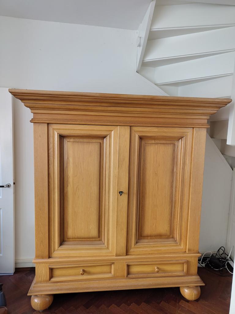 Massief eiken kast (moet snel weg), Antiek en Kunst, Ophalen