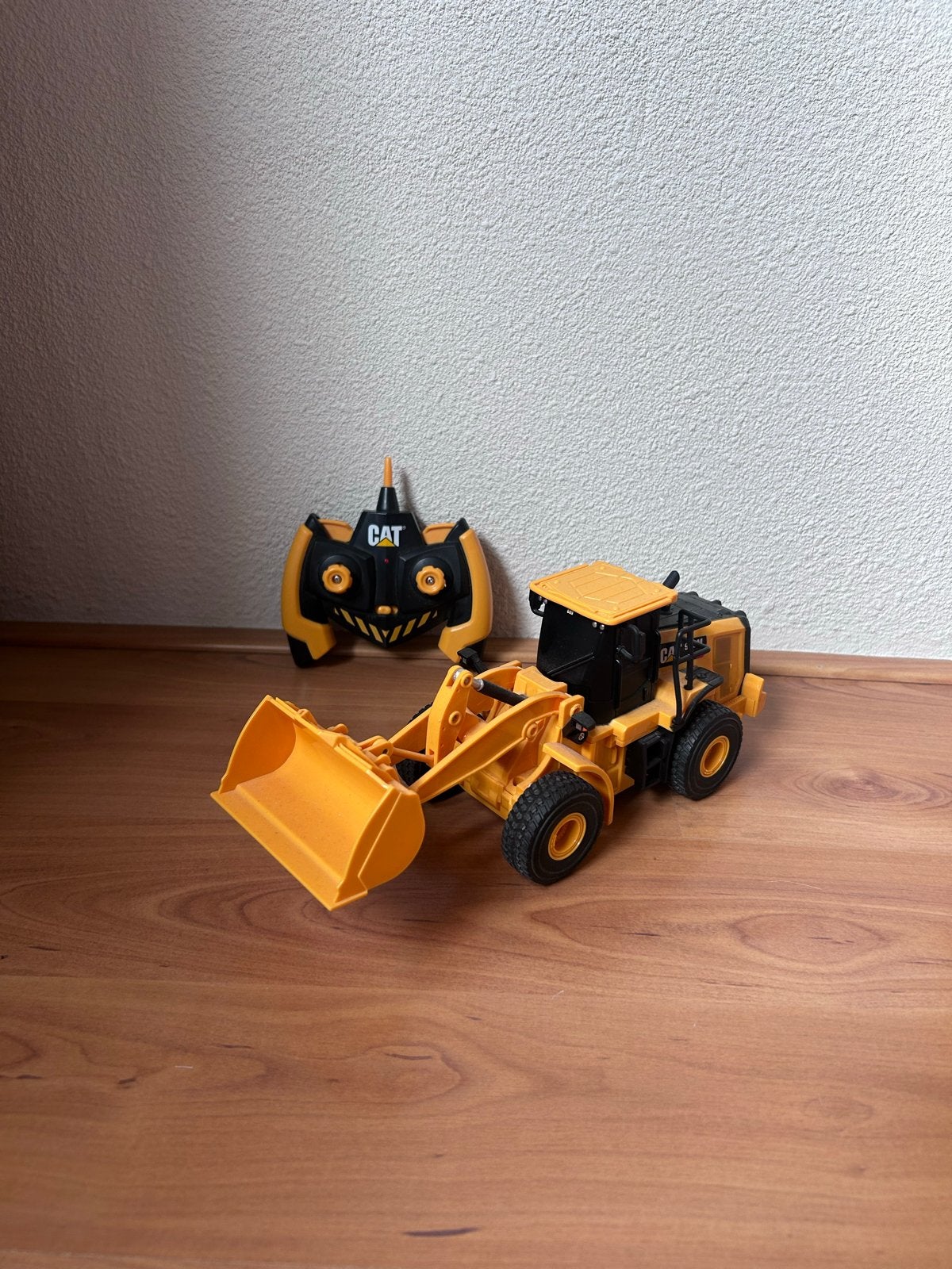 Radiografisch Bestuurbare CAT Shovel, Elektro, Gebruikt, Auto offroad, Ophalen of Verzenden