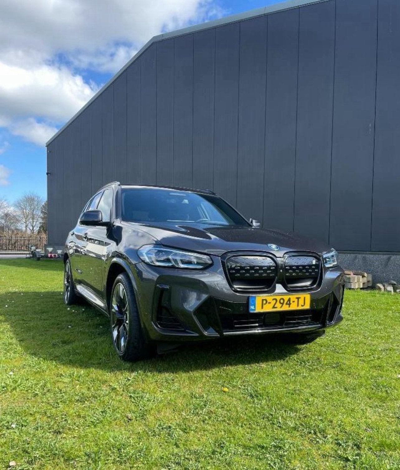 BMW iX3 286pk trekhaak 360 camera M sport laserlight, Auto's, Automaat, Achterwielaandrijving, 110 €/maand, Particulier