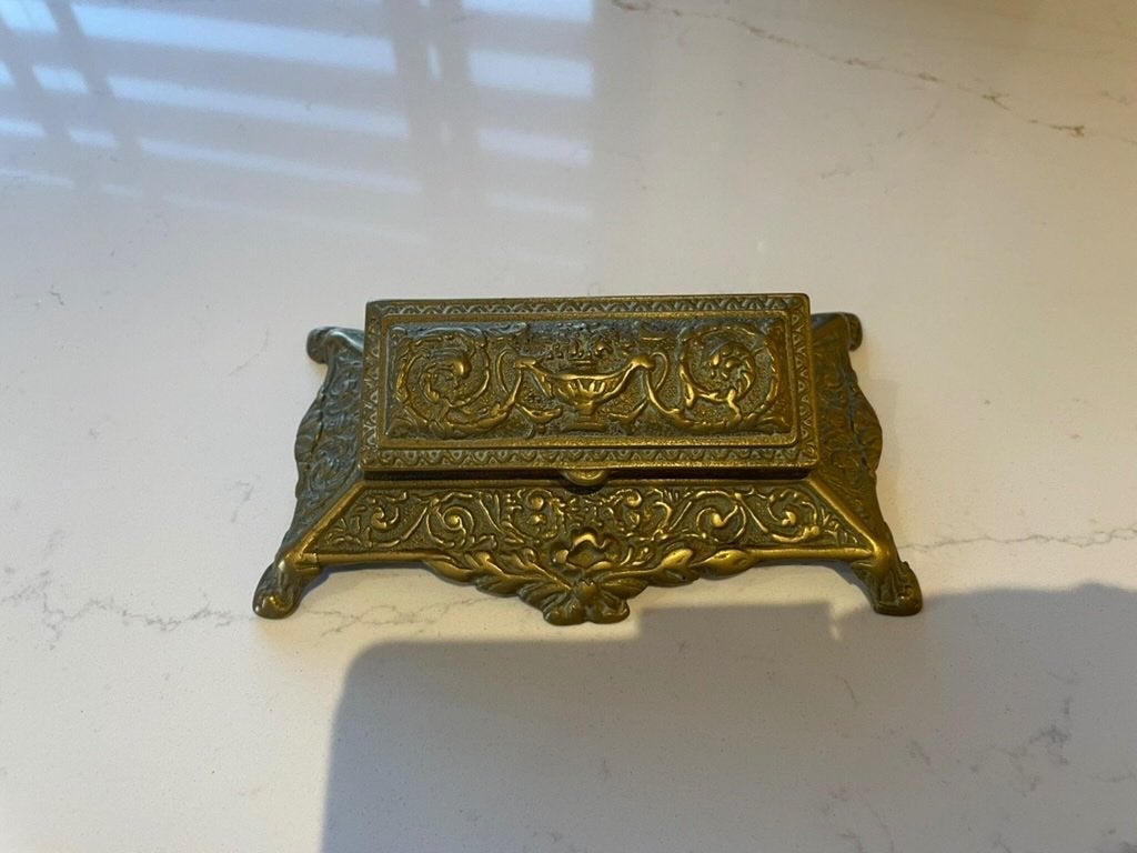 Heel mooi bewerkt messing Postzegel bakje messing. Vintage!, Antiek en Kunst, Antiek | Koper en Brons, Ophalen of Verzenden