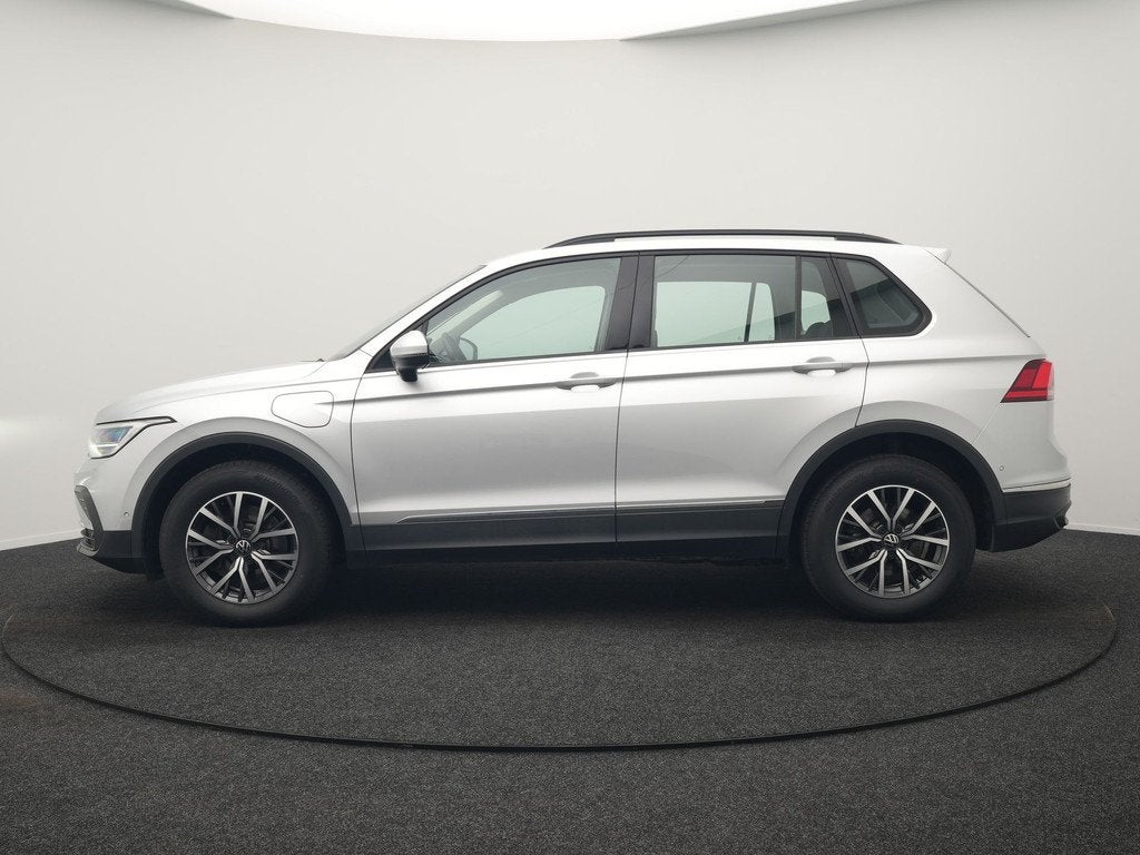 Volkswagen Tiguan 1.4 TSI eHybrid Life PHEV 245pk | Trekhaak, Auto's, 1716 kg, Stof, Automatische klimaatregeling, 4 cilinders