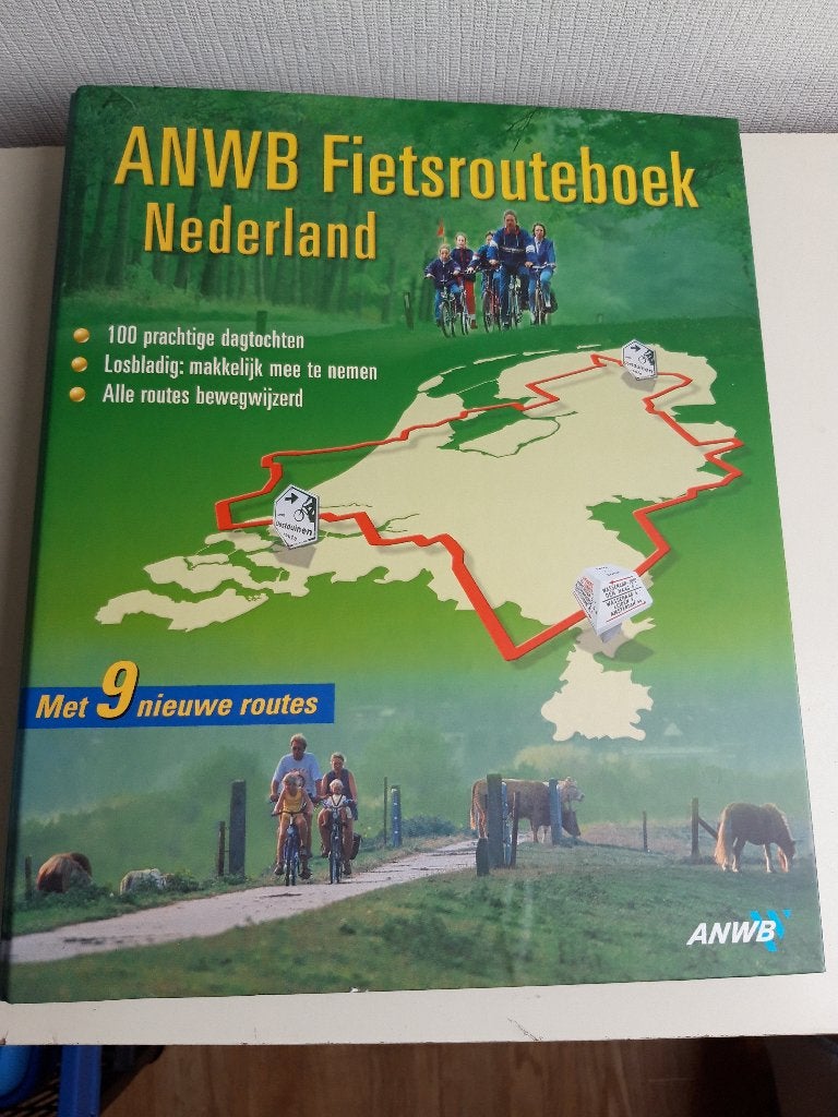 ANWB fietsrouteboek Nederland, Fiets- of Wandelgids, Ophalen of Verzenden, Zo goed als nieuw, ANWB