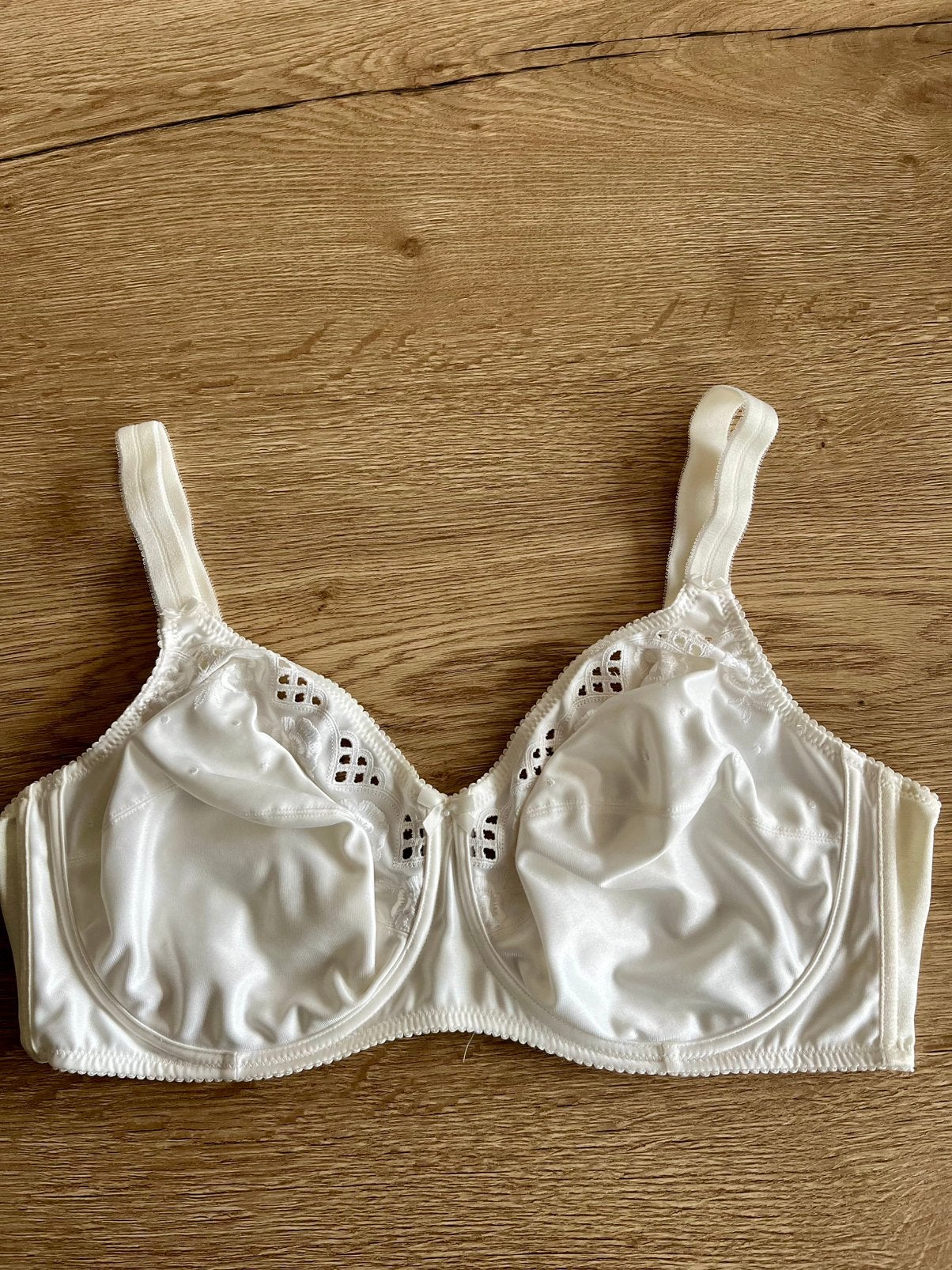 Prima donna 95E full cup ivoor ajour rand langs cup, Overige kleuren, Verzenden, BH