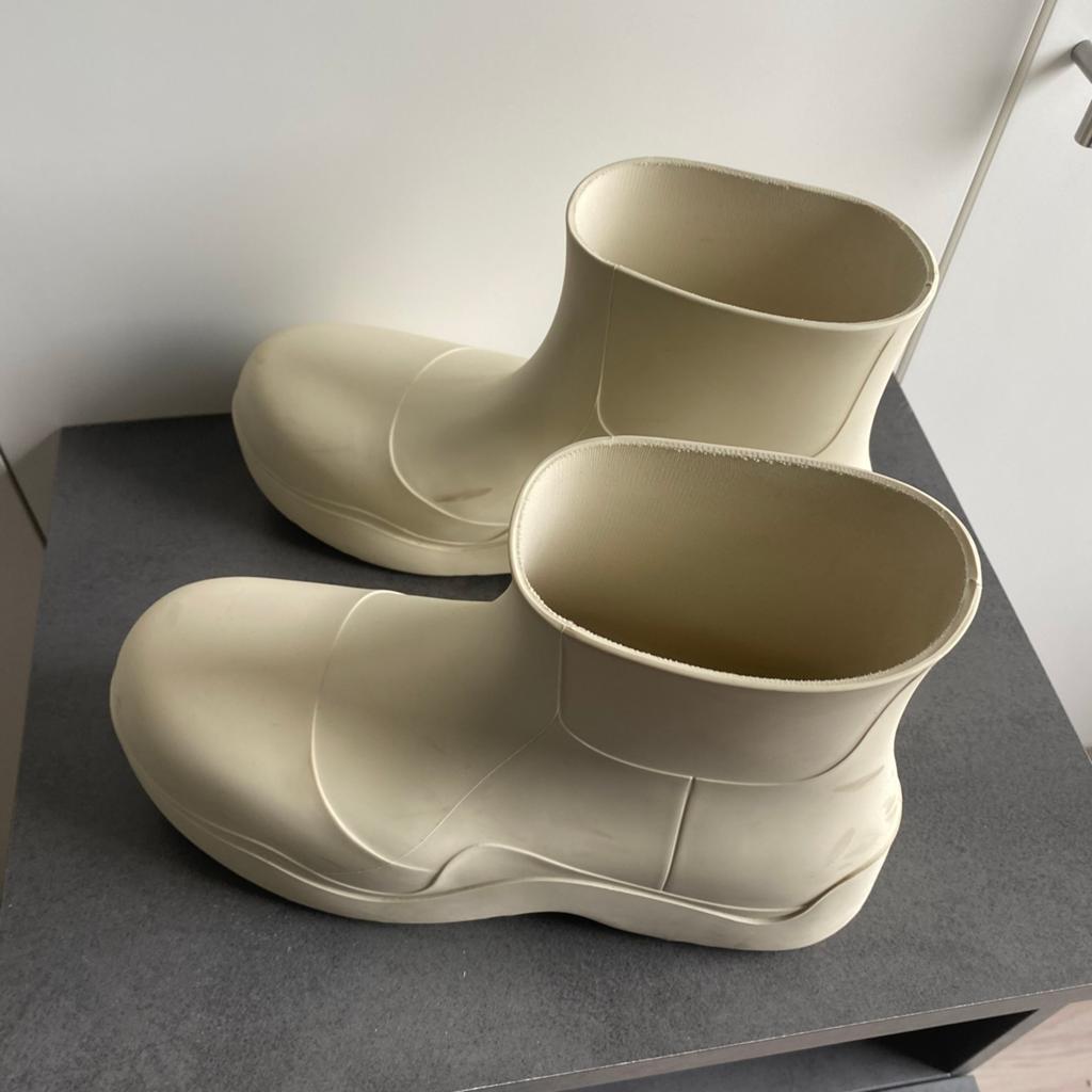 Bottega Veneta Puddle Boots - Maat 42, Ophalen of Verzenden, Zo goed als nieuw, Wit, Boots