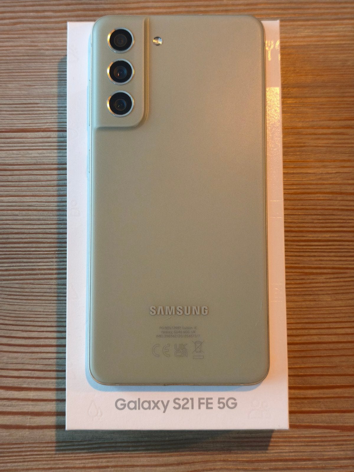 Samsung Galaxy S21 FE olijfgroen, Zwart, Touchscreen, Ophalen of Verzenden, Zo goed als nieuw