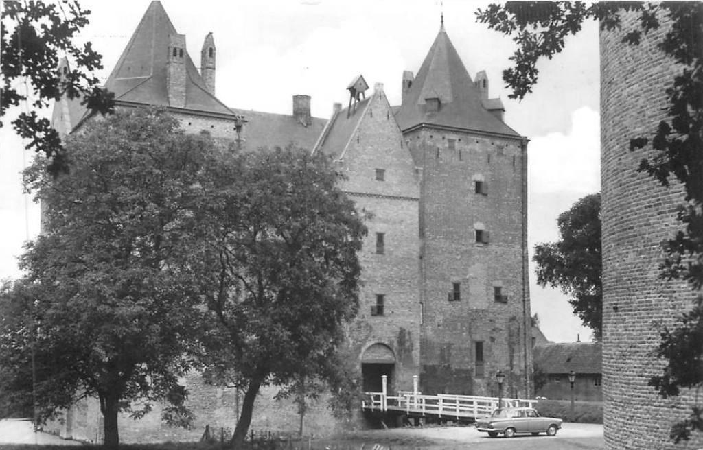 381-404-009 Slot Loevestein, Verzenden, Voor 1920, Zuid-Holland
