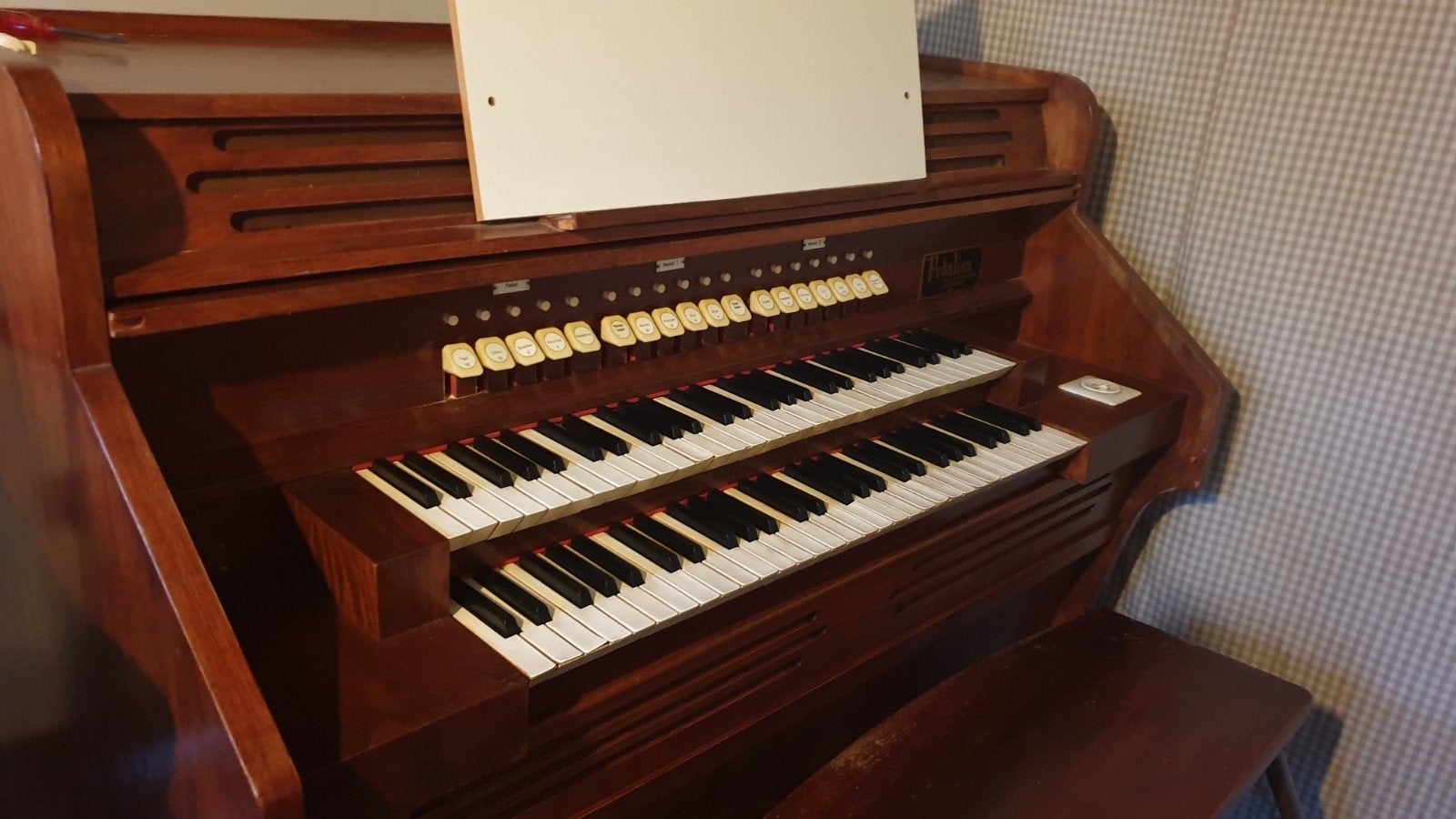 Gratis Pedalion / Harmonium (jaren 50), Muziek en Instrumenten, Orgels, Ophalen, Gebruikt, 2 klavieren, Harmonium