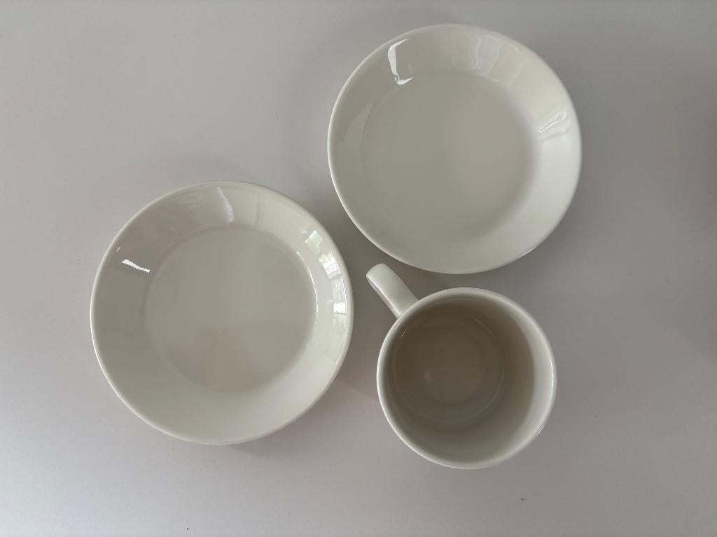 iittala kopje wit, Huis en Inrichting, Keuken | Servies, Ophalen, Zo goed als nieuw, Overige stijlen, Kop(pen) en/of Schotel(s)