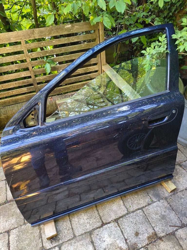 Volvo V70 linker voordeur Magic Blue 467, Auto-onderdelen, Carrosserie en Plaatwerk, Verzenden
