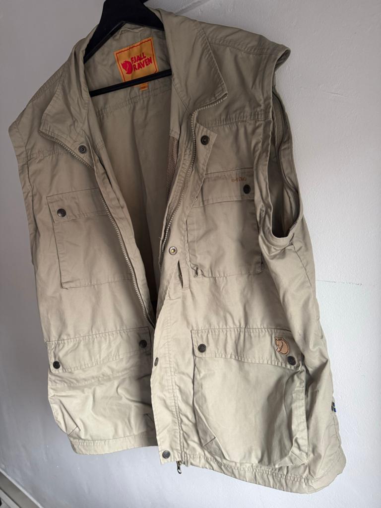 Fjällräven G-1000 Outdoor Vest Beige Maat M, Ophalen of Verzenden, Zo goed als nieuw