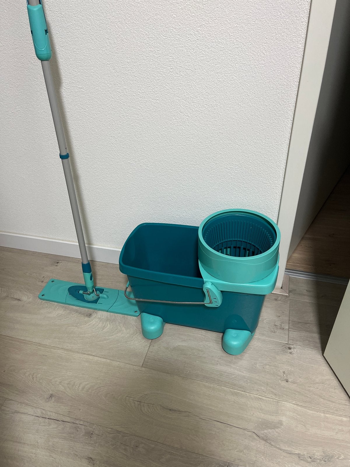 Leifheit dweilsysteem met emmer en wringer, Huis en Inrichting, Schoonmaakartikelen, Dweilemmer, -bak, of -wagen, Ophalen
