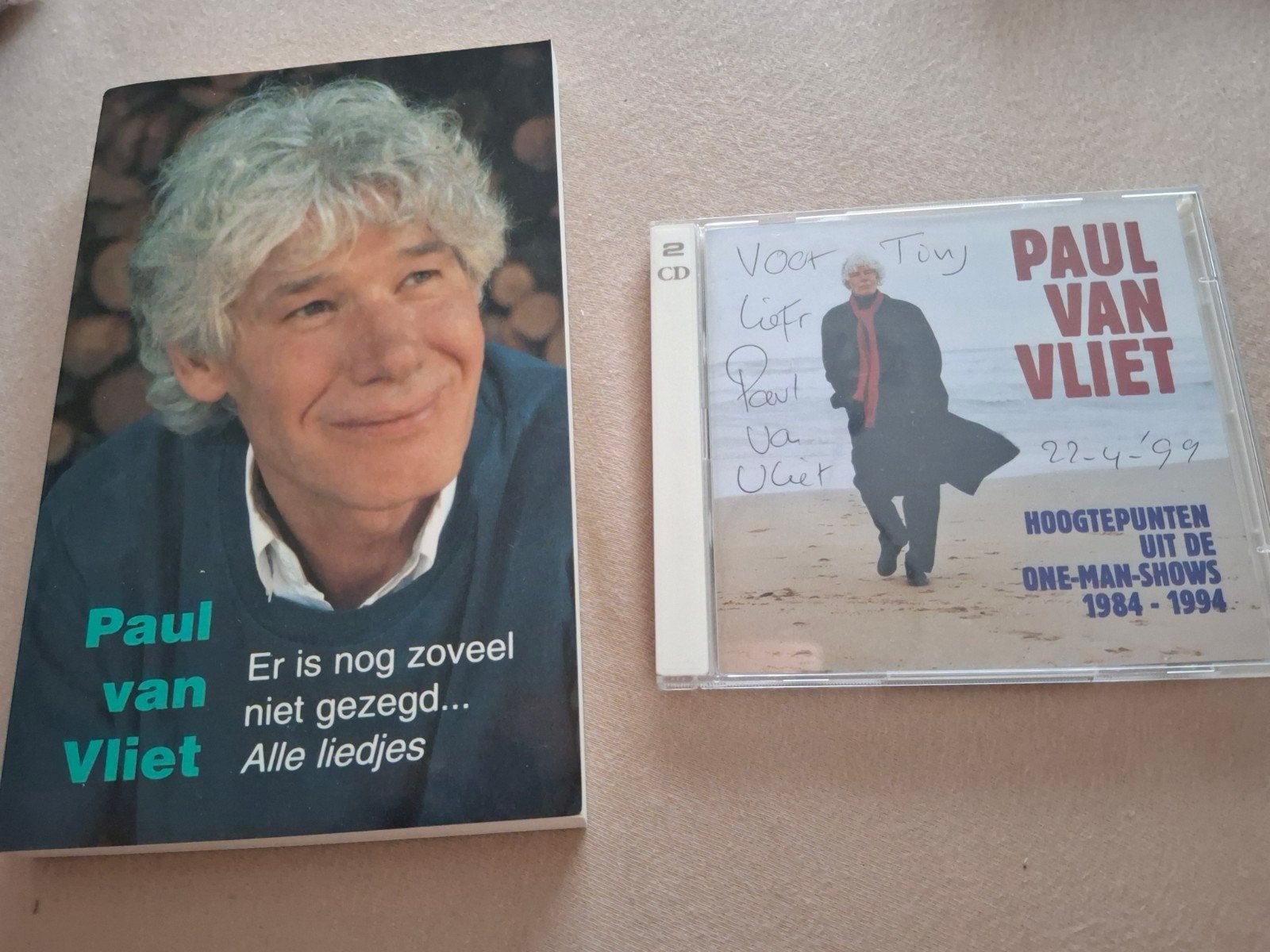 Paul van Vliet boek + cd + blad gesigneerd, Ophalen of Verzenden, Boek, Tijdschrift of Artikel, Gesigneerd