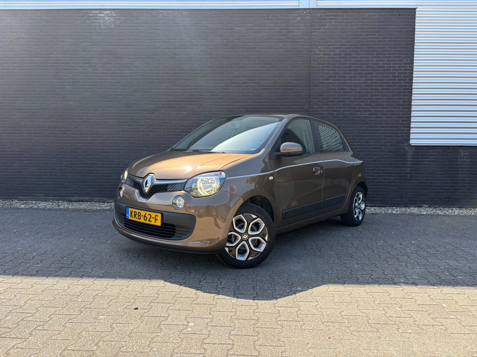 Renault Twingo 1.0 SCE 70 2015 Bruin, Elektrische ramen, 839 kg, Bruin, 4 stoelen