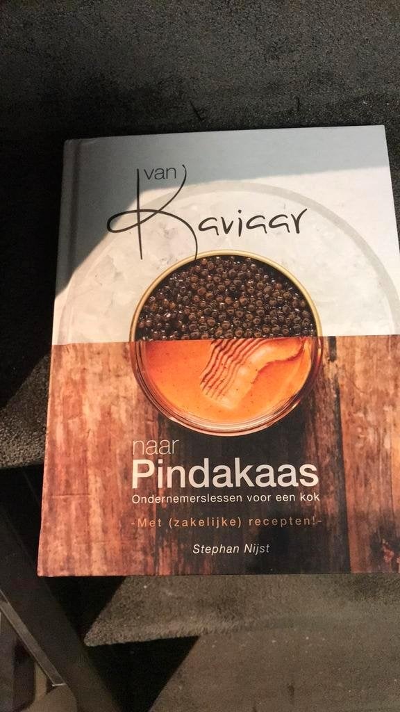 Pieter J. Bogaers - Van kaviaar naar pindakaas, Boeken, Ophalen of Verzenden, Zo goed als nieuw, Pieter J. Bogaers; Stephan Nijst