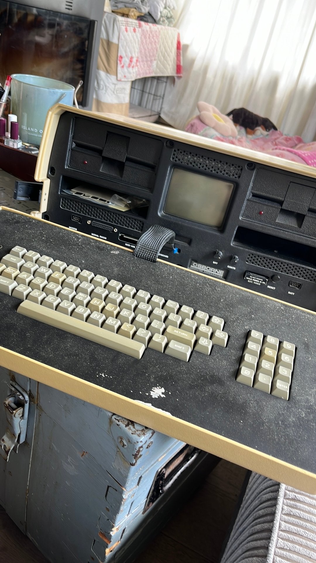 Draagbare computer 1981 Osborne 1 met maar liefst 64 KB RAM, Computers en Software, Vintage Computers, Ophalen of Verzenden