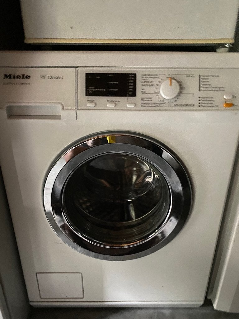 Miele Wasmachine, Ophalen, 1200 tot 1600 toeren, Gebruikt, 85 tot 90 cm
