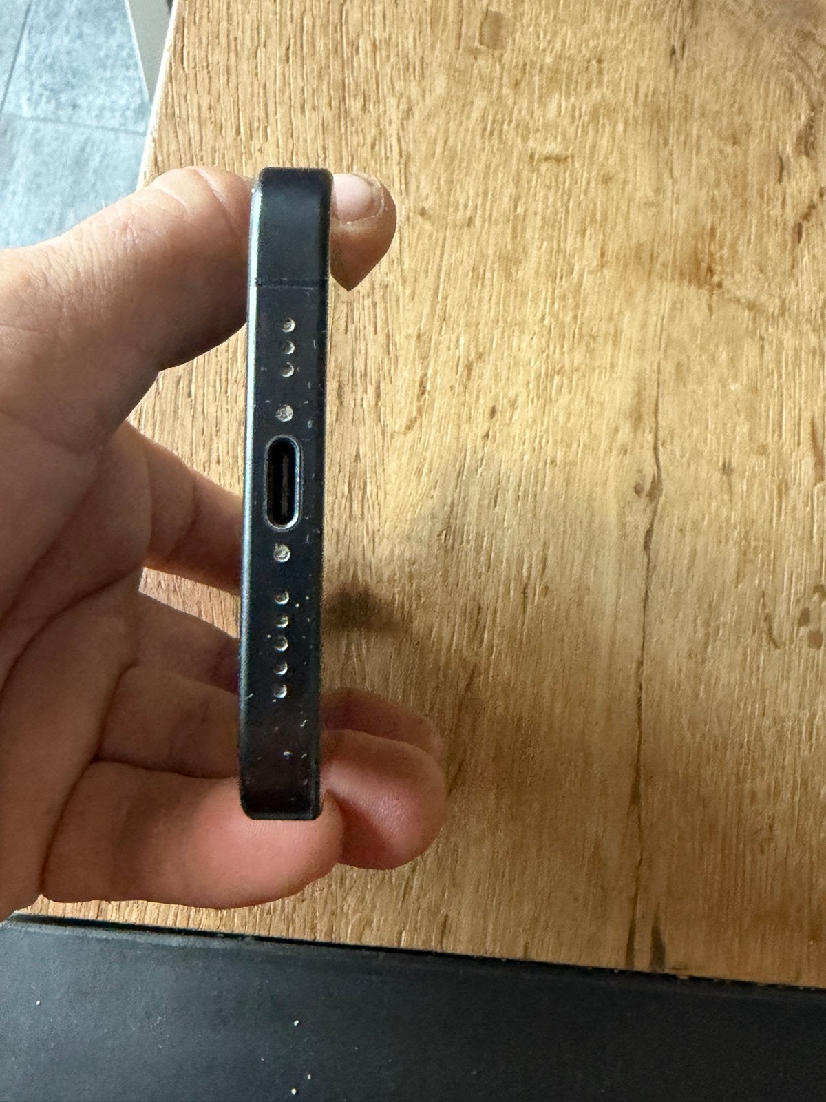 Foto 5 van Apple iPhone 15 Pro - Zo goed als nieuw