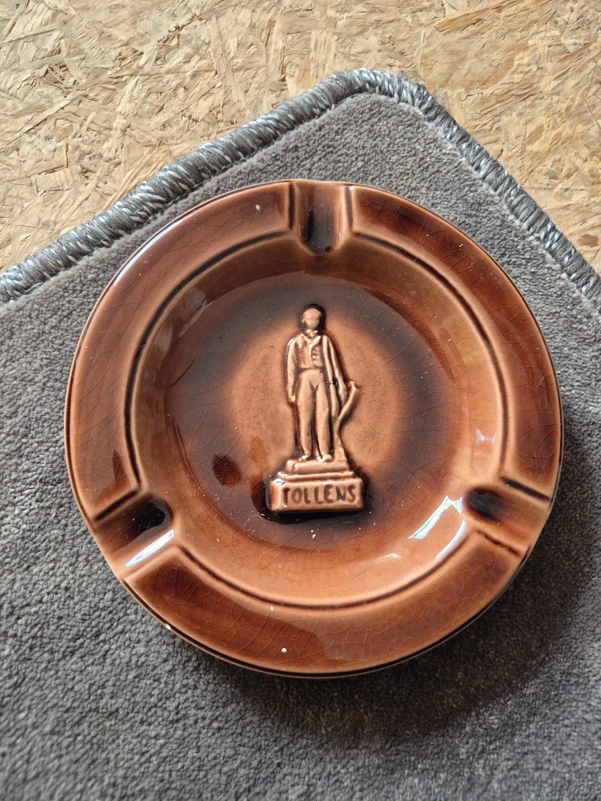 Vintage Tollens Asbak - Bruin Keramiek met Figuur, Ophalen