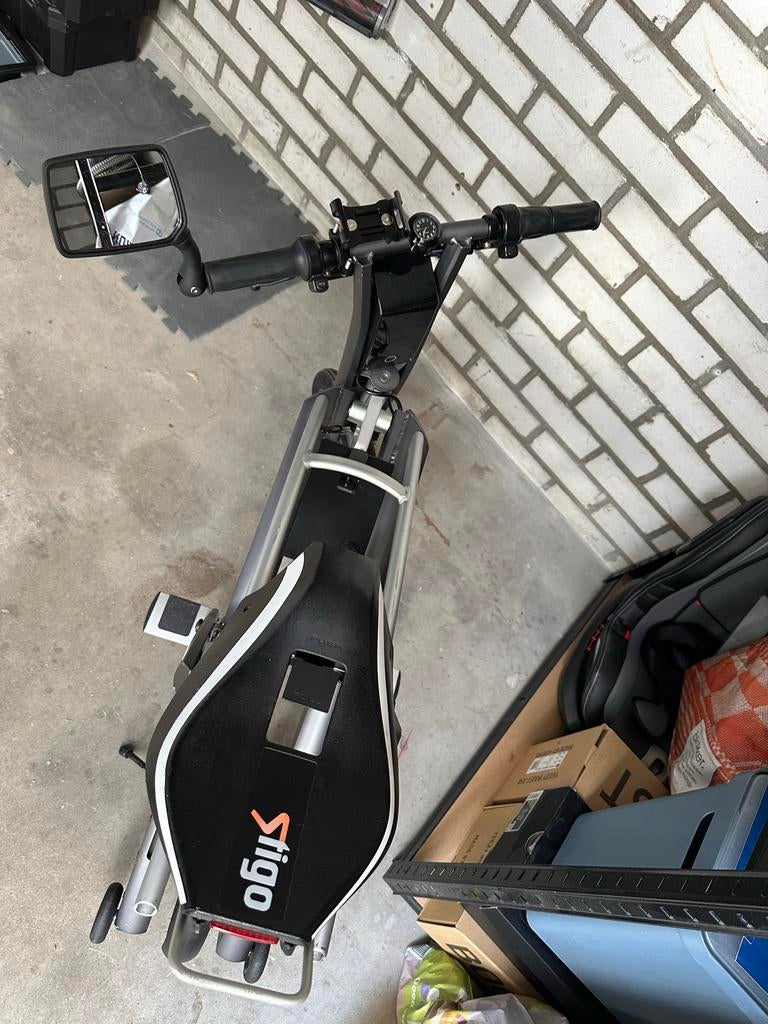 Stigo snorfiets met blauw kenteken, Fietsen en Brommers, Snorfietsen en Snorscooters, Ophalen, Zo goed als nieuw, Elektrisch, Overige merken
