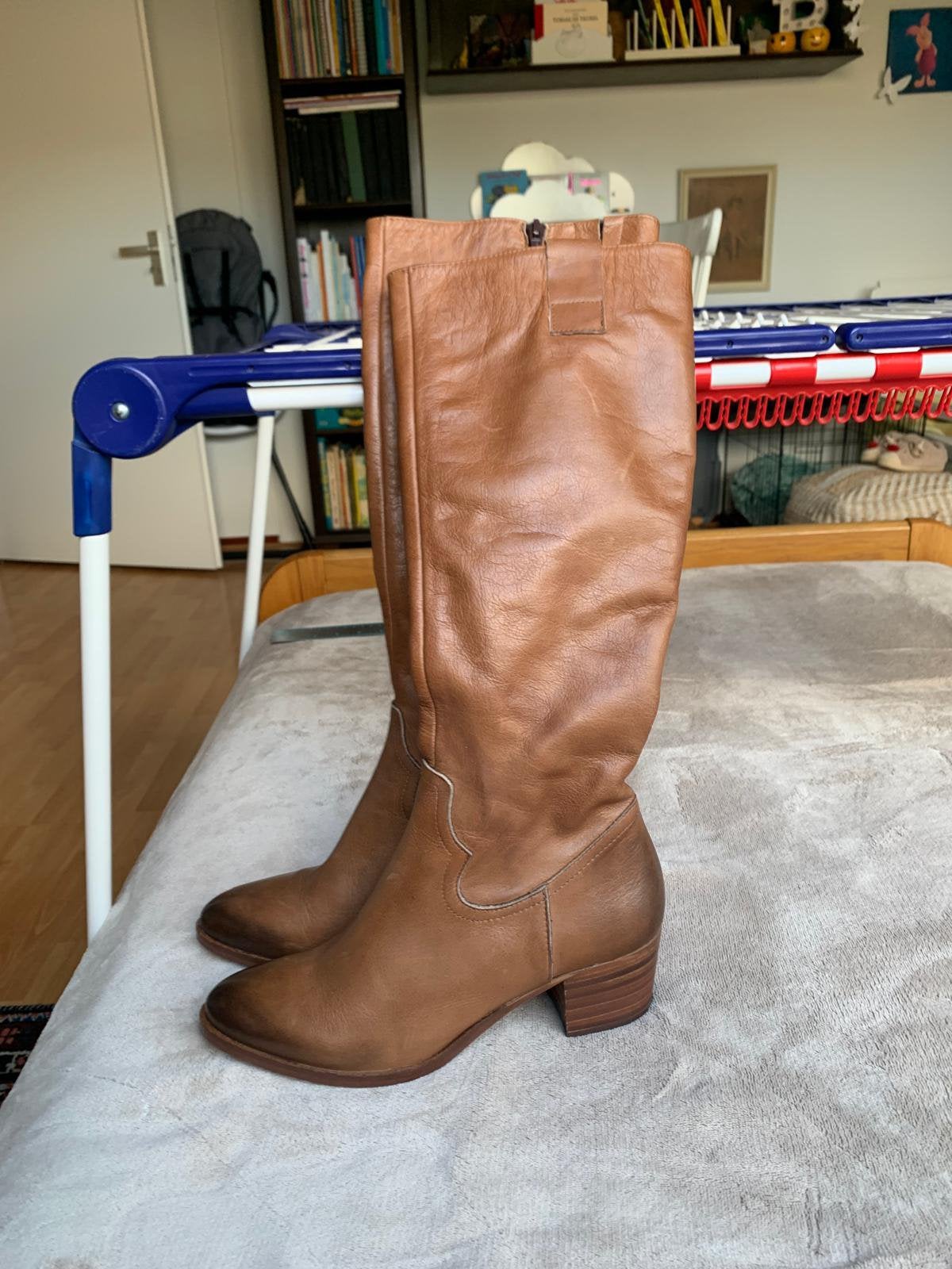 Vera Gomma hoge lederen laars, Kleding | Dames, Schoenen, Hoge laarzen, Bruin, Ophalen of Verzenden, Zo goed als nieuw