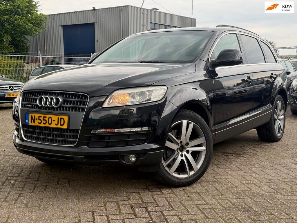 Audi Q7 4.2 FSI quattro, Auto's, Audi, Gebruikt, 8 cilinders, Zwart, Leder
