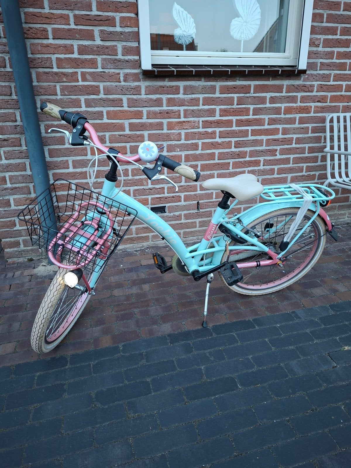 Loekie meisjesfiets 22 inch goede staat, Ophalen, Gebruikt, 22 inch, Versnellingen