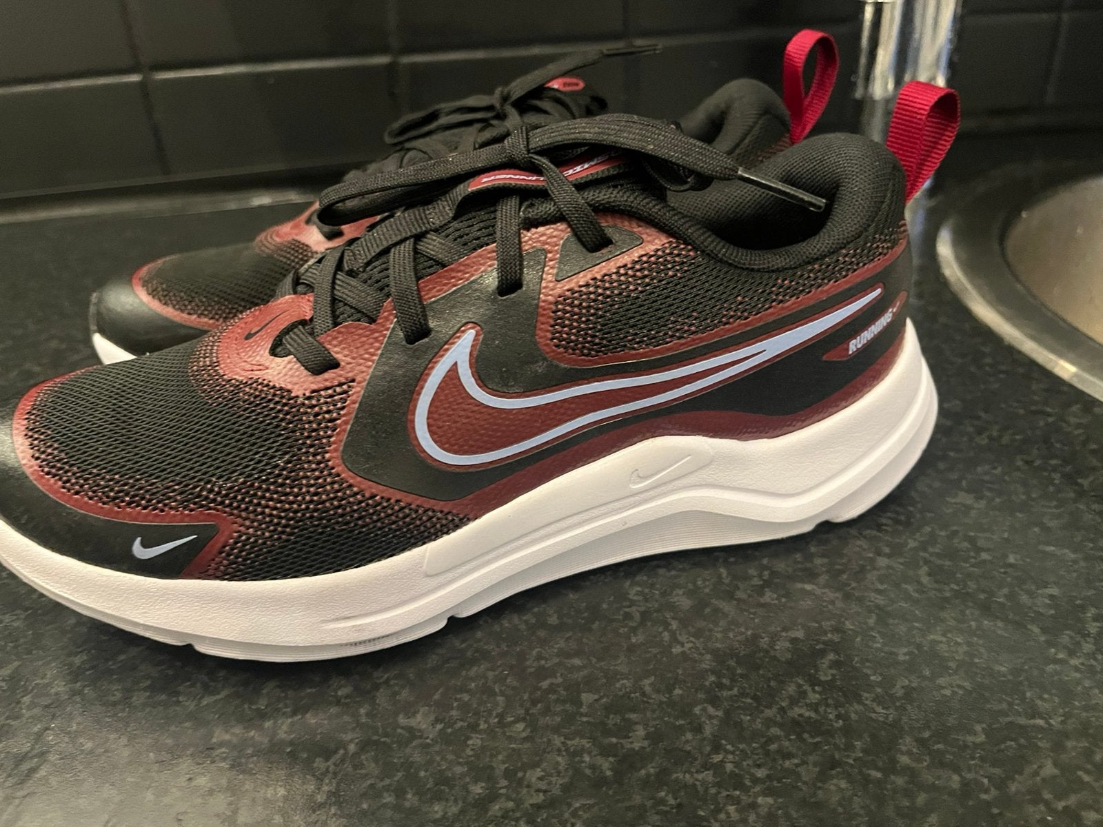 Nieuw Nike Downshifter 12 Hardloopschoenen, Ophalen, Nieuw, Zwart, Sportschoenen