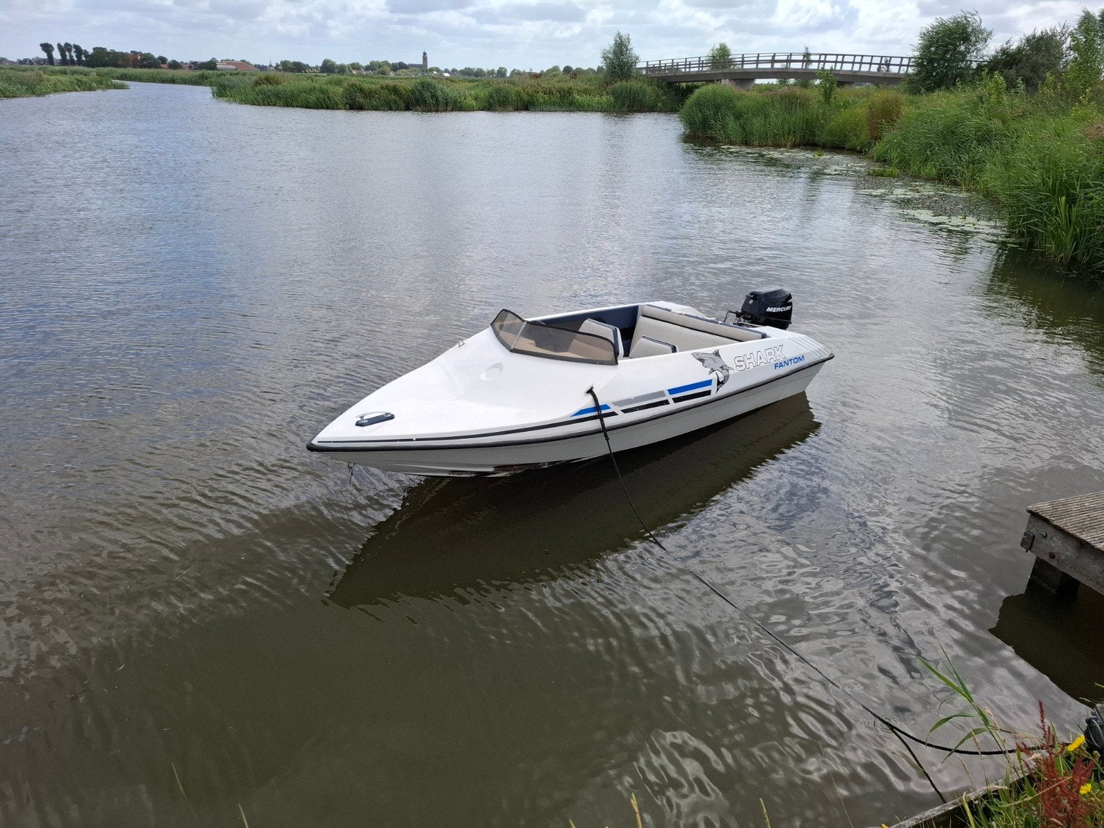 Phantom shark incl 8pk Mercury, Watersport en Boten, Gebruikt, Inclusief motor, Ophalen, Polyester/glasvezel