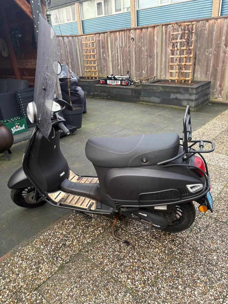 La Souris Scooter - Mat Zwart, Compleet met Windscherm, Ophalen, Gebruikt, Maximaal 45 km/u, Benzine