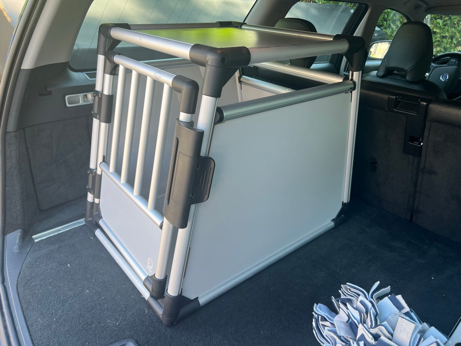 Trixie autobench voor kleine honden of puppies, Ophalen, Zo goed als nieuw