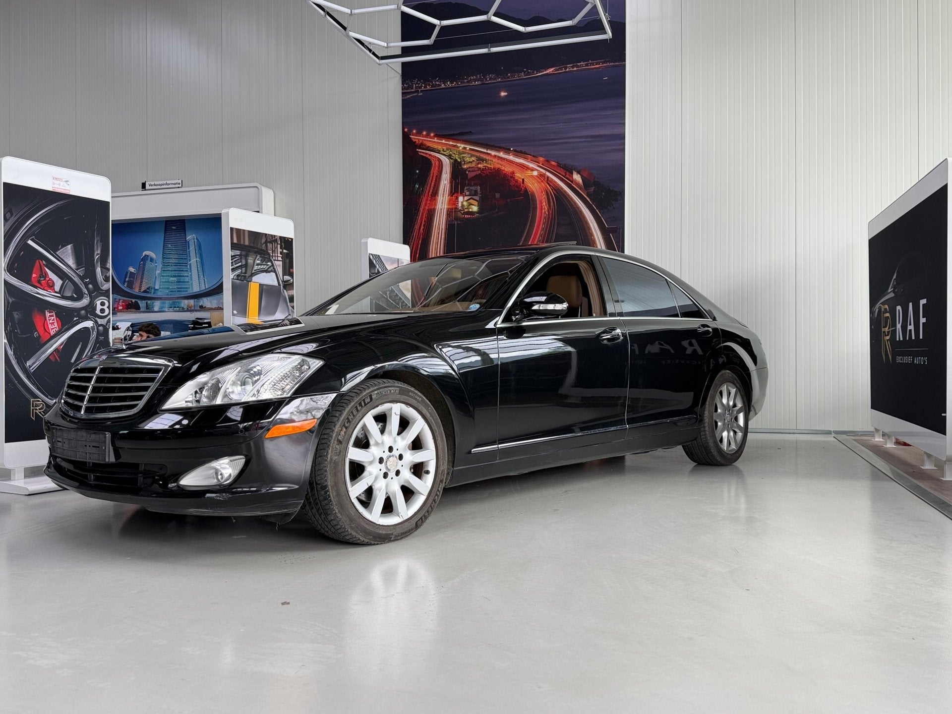 Mercedes-Benz S-klasse 500 4-Matic S550 Automaat,65.000 KM, Auto's, Automaat, 5461 cc, Gebruikt, Zwart