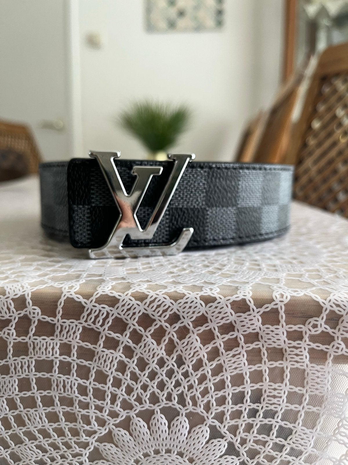 Nieuwe Louis Vuitton riem - Damier Graphite, Nieuw, Tailleriem, Ophalen of Verzenden, 3 tot 5 cm