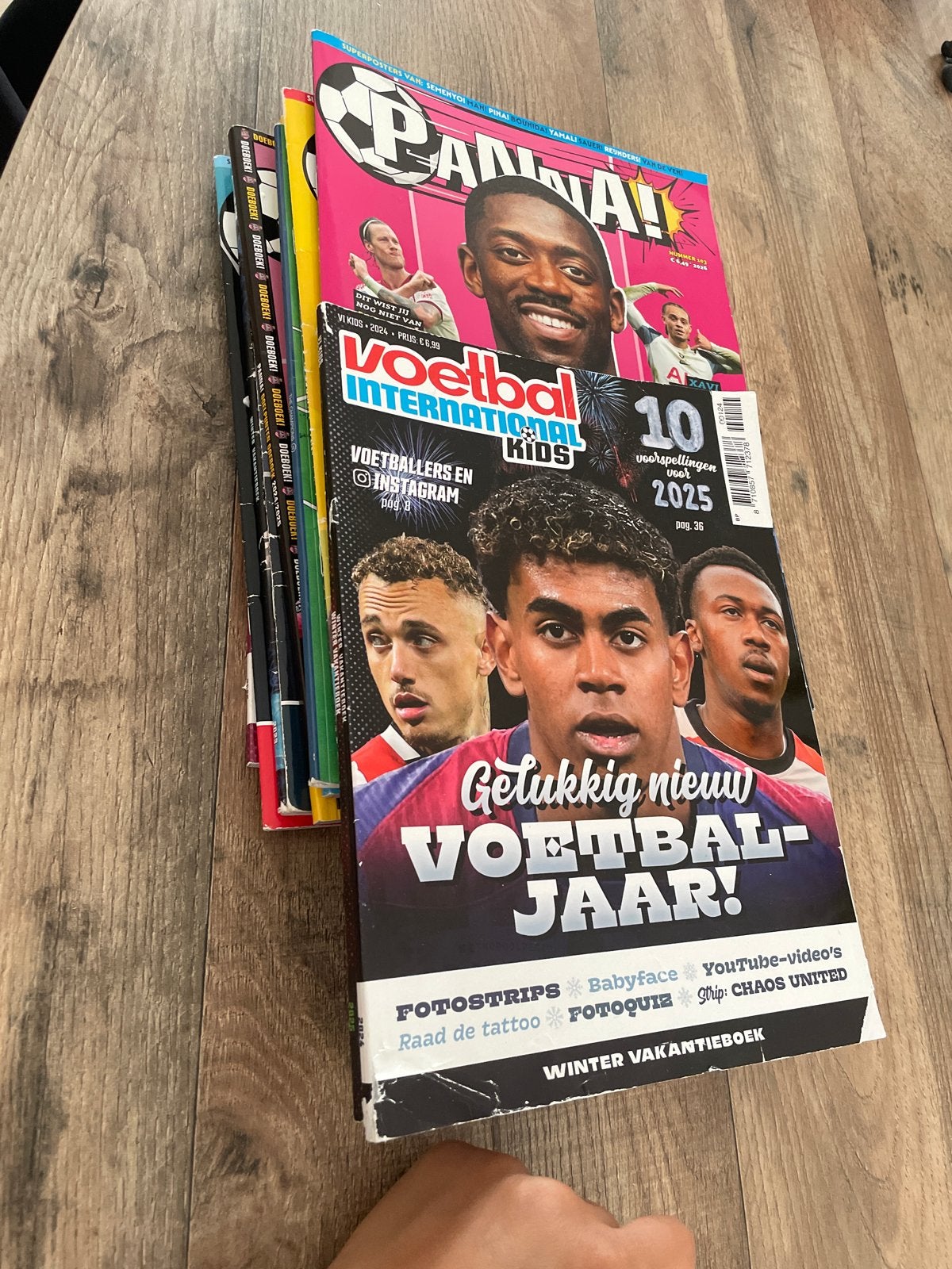 10x Voetbal International Kids & Panini magazines, Ophalen of Verzenden, Zo goed als nieuw, Sport en Vrije tijd