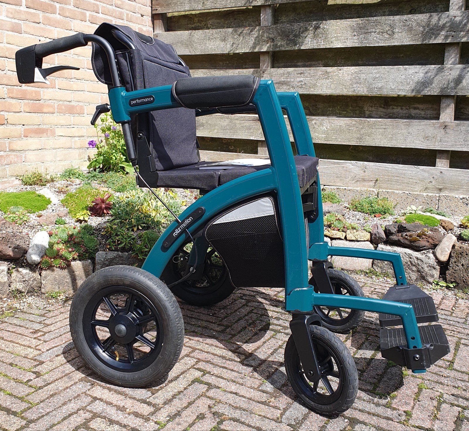Nette Rollz Motion Performance rolstoel rollaror, Diversen, Rolstoelen, Ophalen of Verzenden, Zo goed als nieuw, Duwrolstoel
