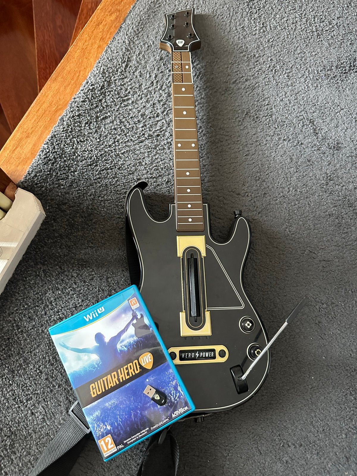 Guitar Hero Live gitaar met dongel voor wii u/PlayStation 3, Muziek, S, G, Verzenden