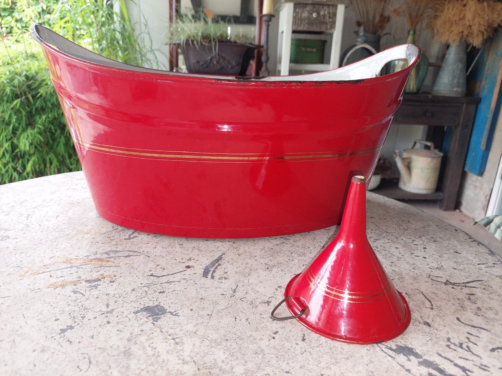 Grote teil, rood met gouden biezen., Ophalen