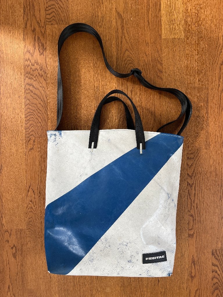 Freitag F203 Bob shopper / tote bag, Ophalen of Verzenden, Zo goed als nieuw, Blauw, Overige merken