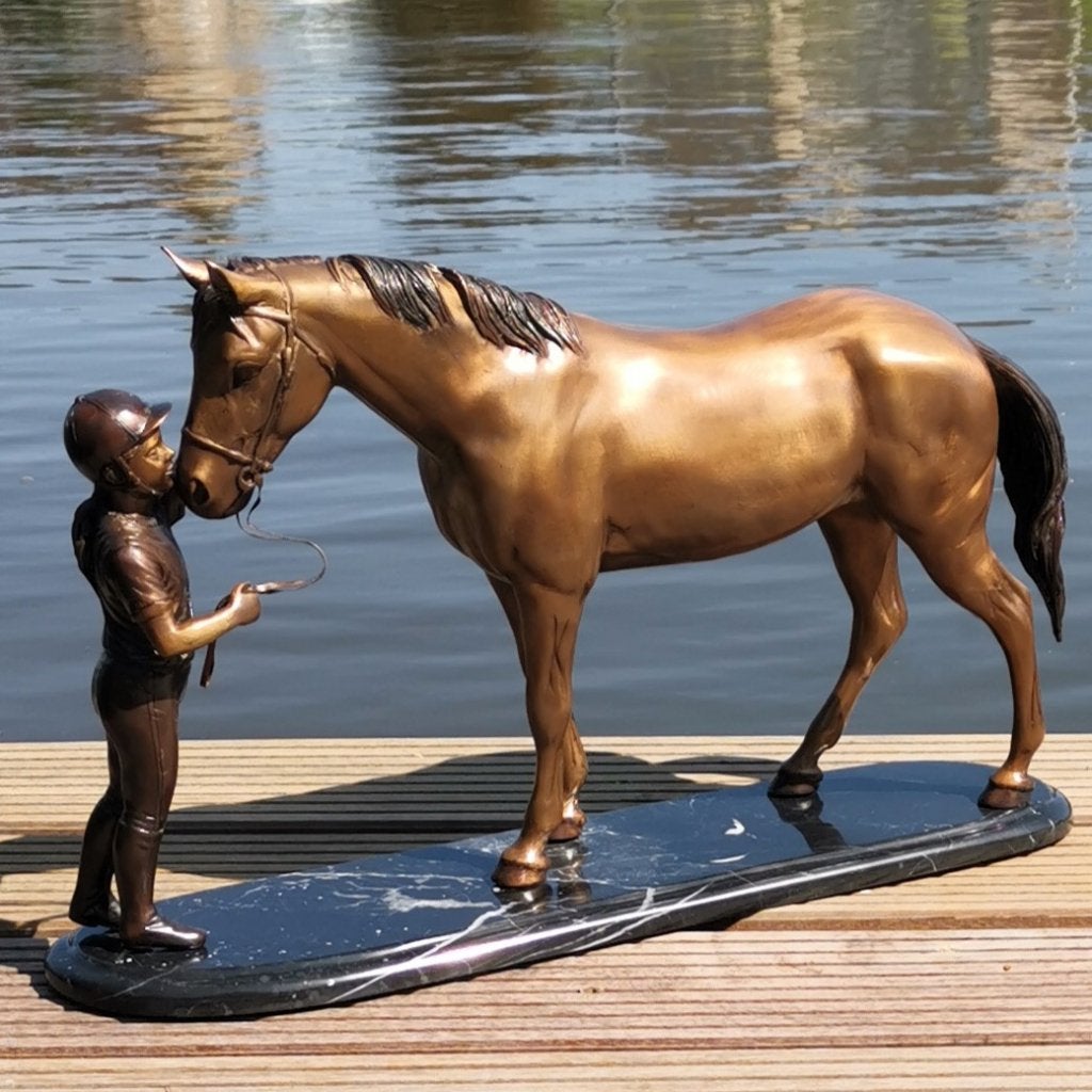 Beeld brons: Paardrijden - Vrouw met Rijpaard (nieuw