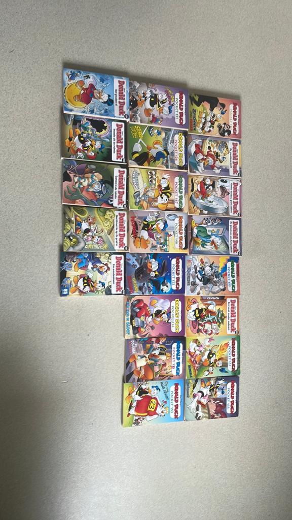 21 Donald duck pockets, Meerdere stripboeken, Ophalen of Verzenden, Zo goed als nieuw