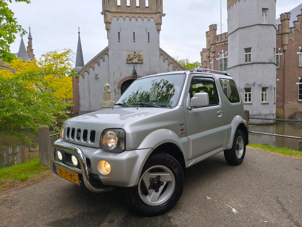 Suzuki Jimny 1.3 4x4 / trekhaak / apk 6-2027 / inruil mogeli, Auto's, Suzuki, 13 km/l, Stof, 40 €/maand, 4 cilinders
