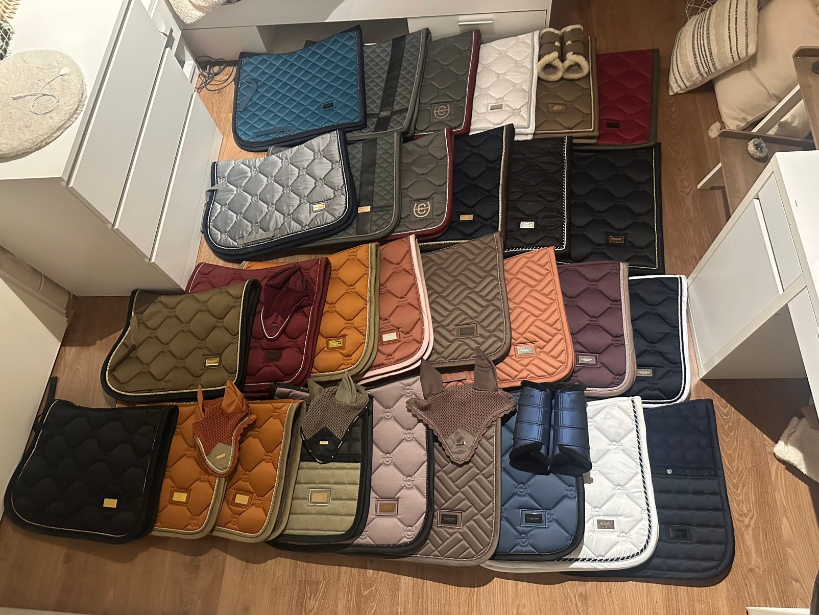 Heel veel Equestrian Stockholm te koop, Dieren en Toebehoren, Ophalen of Verzenden, Zo goed als nieuw