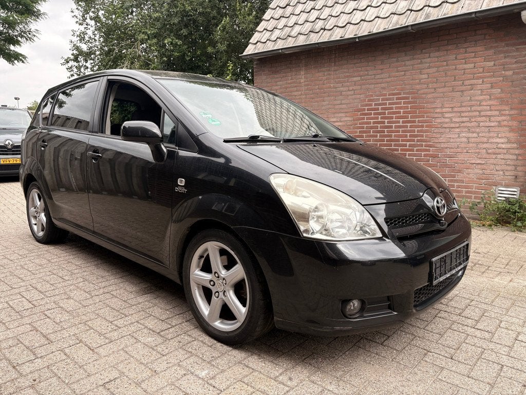 Toyota Corolla Verso 2.2 D-4D Executive 7p. - airco - cruise, Auto's, Toyota, Stof, Gebruikt, 7 stoelen, Zwart